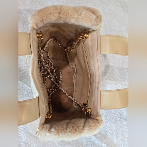 Chanel Sparkle Tote Suede Beige Leather Shearling Chain Cream Purse Shoulder Bag - Picture 8 of 16